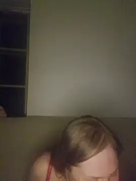 katiestevens online show from December 2025 10:47:02 PM