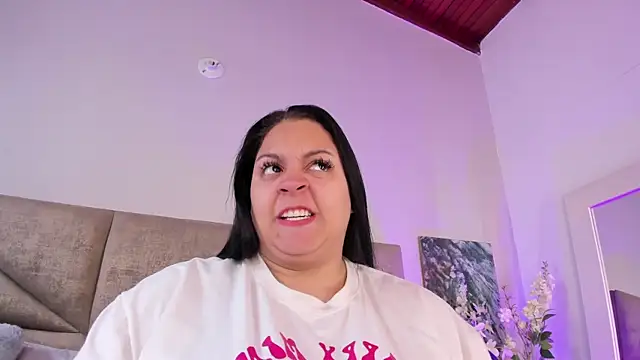 Salomesimos1 online show from February 2025 05:44:01 PM