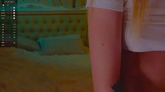 Saillise online show from December 2024 03:14:02 AM