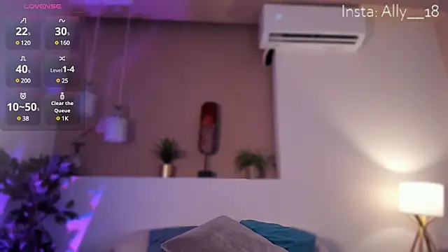 Snapshot of Ally_addams chatting on March 2025 03:53:02 AM Ally addams online show from March 2025 03:53:02 AM