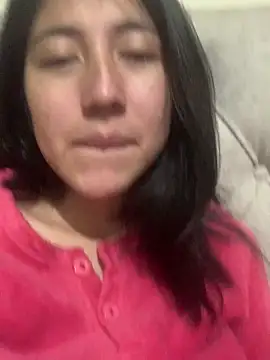 sarah12333 online show from May 2026 03:46:01 AM