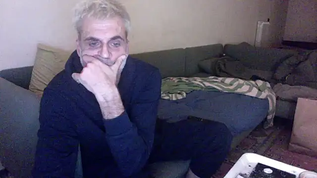 skossa777 online show from October 2025 06:15:01 PM