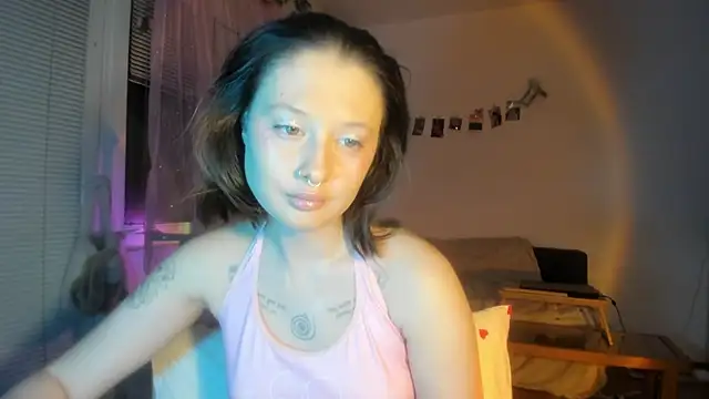 Jenny darling love online show from March 2026 07:09:01 PM