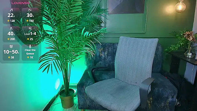 Snapshot of emilybaboo chatting on March 2025 03:49:01 PM emilybaboo online show from March 2025 03:49:01 PM