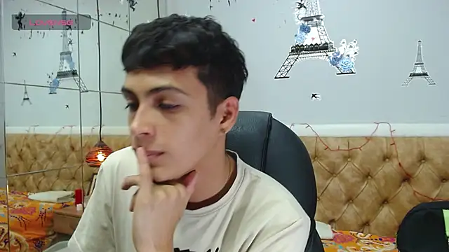 SkinnyBoy  online show from January 2025 06:43:01 PM