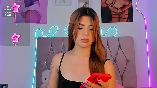 Snapshot of Ashley_piinkk_ chatting on November 2025 12:04:02 PM Ashley piinkk  online show from November 2025 12:04:02 PM