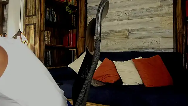 JamalMyst online show from November 2025 04:02:02 AM