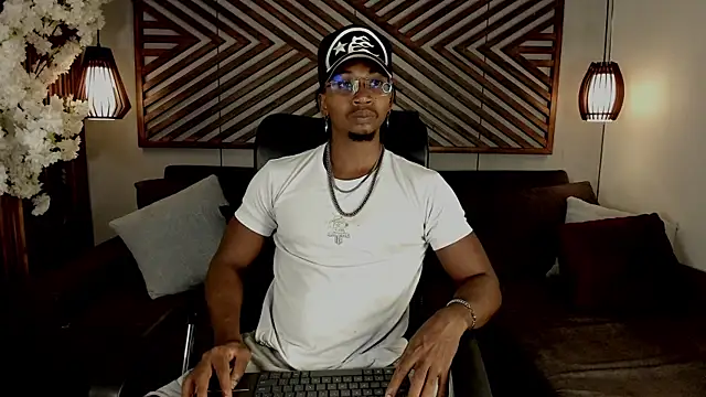 Snapshot of JamalMyst chatting on May 2026 08:37:01 PM JamalMyst online show from May 2026 08:37:01 PM