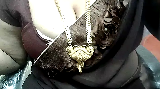 Snapshot of hot_pavitra chatting on December 2024 05:48:01 PM hot pavitra online show from December 2024 05:48:01 PM