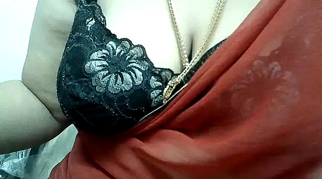 Snapshot of hot_pavitra chatting on December 2024 11:41:02 PM hot pavitra online show from December 2024 11:41:02 PM