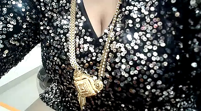 Snapshot of hot_pavitra chatting on January 2025 06:14:01 PM hot pavitra online show from January 2025 06:14:01 PM