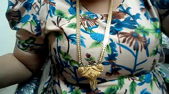 Snapshot of hot_pavitra chatting on February 2025 06:55:01 PM hot pavitra online show from February 2025 06:55:01 PM