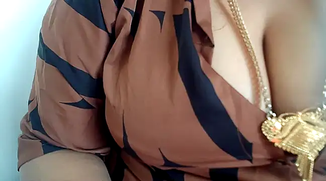 Snapshot of hot_pavitra chatting on February 2025 04:08:02 AM hot pavitra online show from February 2025 04:08:02 AM