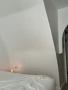 UmaTruewoman online show from April 2026 12:27:02 AM