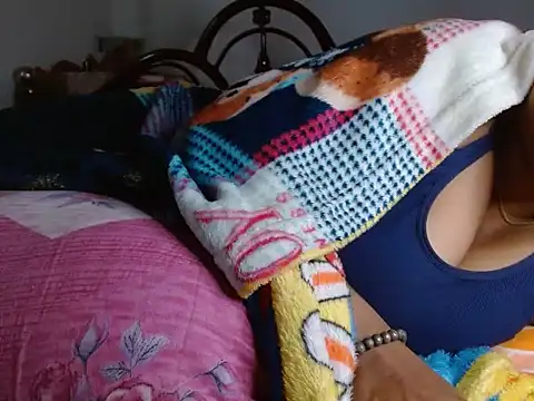 Snapshot of TASHa009 chatting on January 2025 02:09:01 AM TASHa009 online show from January 2025 02:09:01 AM