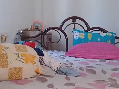 Snapshot of TASHa009 chatting on March 2025 08:41:02 AM TASHa009 online show from March 2025 08:41:02 AM