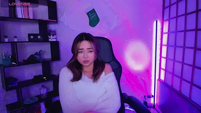 Snapshot of Fluffy_Rose chatting on December 2024 11:39:02 AM Fluffy Rose online show from December 2024 11:39:02 AM