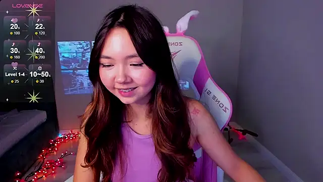 Snapshot of Fluffy_Rose chatting on November 2025 03:13:02 PM Fluffy Rose online show from November 2025 03:13:02 PM