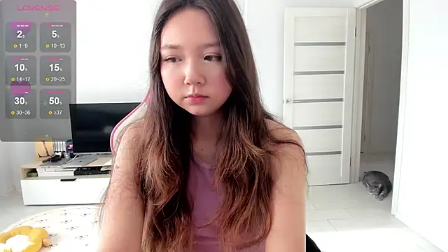 Snapshot of Fluffy_Rose chatting on June 2026 01:06:01 AM Fluffy Rose online show from June 2026 01:06:01 AM