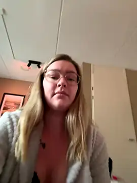 Snapshot of xX_HotCouple_Xx chatting on September 2025 08:49:02 AM xX HotCouple Xx online show from September 2025 08:49:02 AM