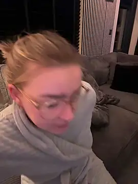 xX HotCouple Xx online show from December 2025 09:22:01 PM