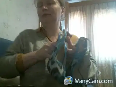 Isolda25 online show from January 2025 11:43:01 AM