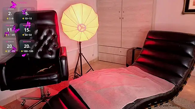 Paiige peach online show from April 2026 06:35:01 PM