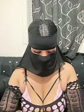 Snapshot of mari_layali chatting on June 2026 08:32:02 PM mari layali online show from June 2026 08:32:02 PM
