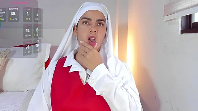 ClaraMariaMon online show from November 2025 03:47:01 PM