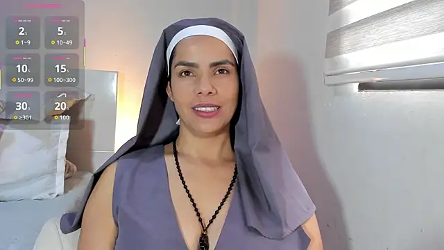 ClaraMariaMon online show from December 2025 02:01:02 PM