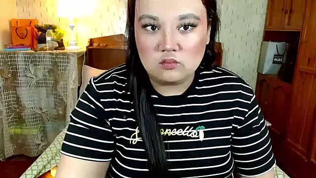 GiannaLopezSmith online show from January 2025 11:45:02 AM