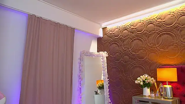 IrisMonn online show from October 2025 06:00:01 AM