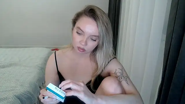 PolinaXXXJones online show from February 2025 06:44:01 PM