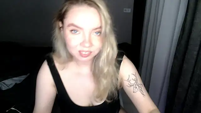 PolinaXXXJones online show from March 2025 04:24:02 PM