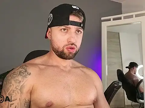 Snapshot of OwenMaximus814 chatting on February 2026 08:17:02 PM OwenMaximus814 online show from February 2026 08:17:02 PM