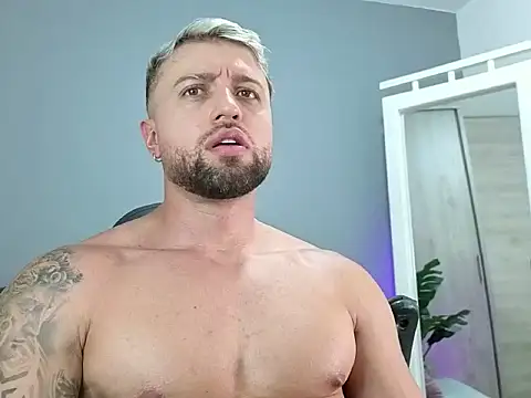 Snapshot of OwenMaximus814 chatting on March 2026 06:48:01 PM OwenMaximus814 online show from March 2026 06:48:01 PM