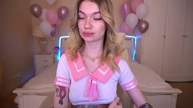 Snapshot of AnacondaOn chatting on February 2025 09:27:02 PM AnacondaOn online show from February 2025 09:27:02 PM