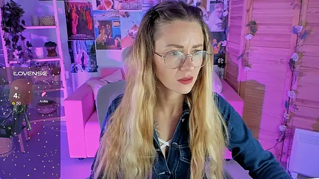 LadyIzabel online show from January 2025 05:31:01 AM