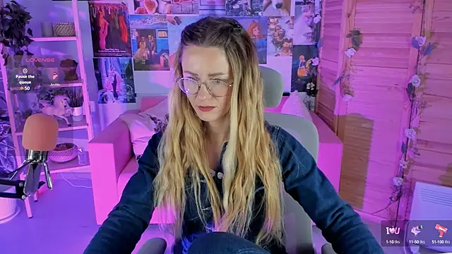 LadyIzabel online show from January 2025 08:52:01 AM