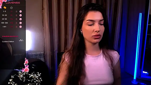 Laura Bess online show from June 2026 04:45:01 PM