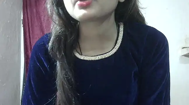 Snapshot of Aayesha chatting on December 2024 11:23:02 AM Aayesha online show from December 2024 11:23:02 AM