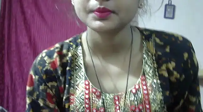 Snapshot of Aayesha chatting on December 2024 09:40:02 AM Aayesha online show from December 2024 09:40:02 AM