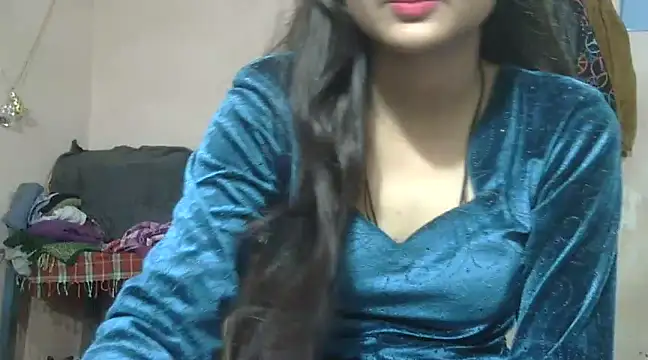 Snapshot of Aayesha chatting on January 2025 10:22:02 AM Aayesha online show from January 2025 10:22:02 AM