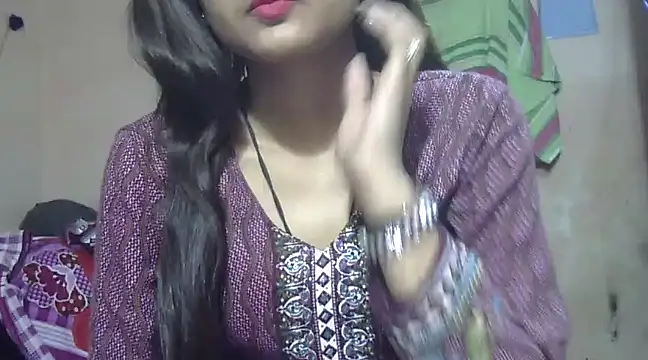 Snapshot of Aayesha chatting on January 2025 07:57:01 AM Aayesha online show from January 2025 07:57:01 AM