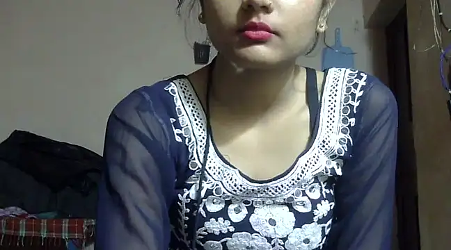Snapshot of Aayesha chatting on January 2025 01:58:01 PM Aayesha online show from January 2025 01:58:01 PM