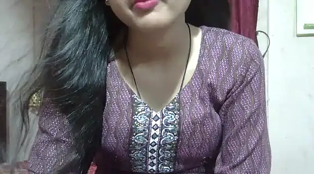 Snapshot of Aayesha chatting on March 2025 12:11:02 PM Aayesha online show from March 2025 12:11:02 PM
