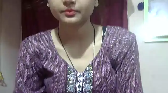 Snapshot of Aayesha chatting on March 2025 11:08:02 AM Aayesha online show from March 2025 11:08:02 AM