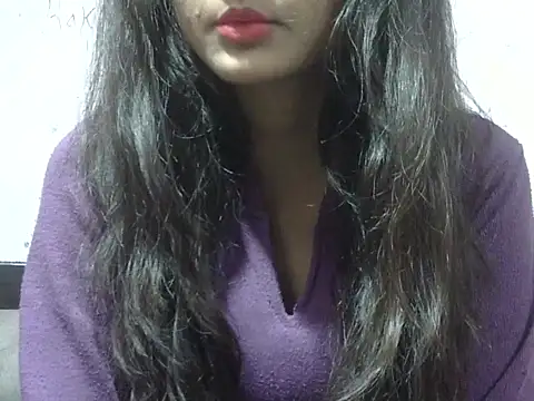 Snapshot of Aayesha chatting on November 2025 05:07:01 AM Aayesha online show from November 2025 05:07:01 AM