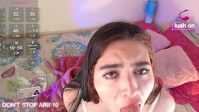 Arii vega  online show from December 2024 11:20:01 PM