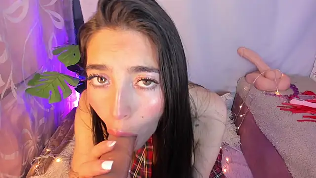 Snapshot of Arii_vega_ chatting on April 2026 04:52:02 PM Arii vega online show from April 2026 04:52:02 PM